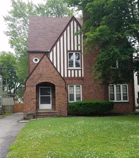 18409 Newell Rd Shaker Heights, OH apartments for rent