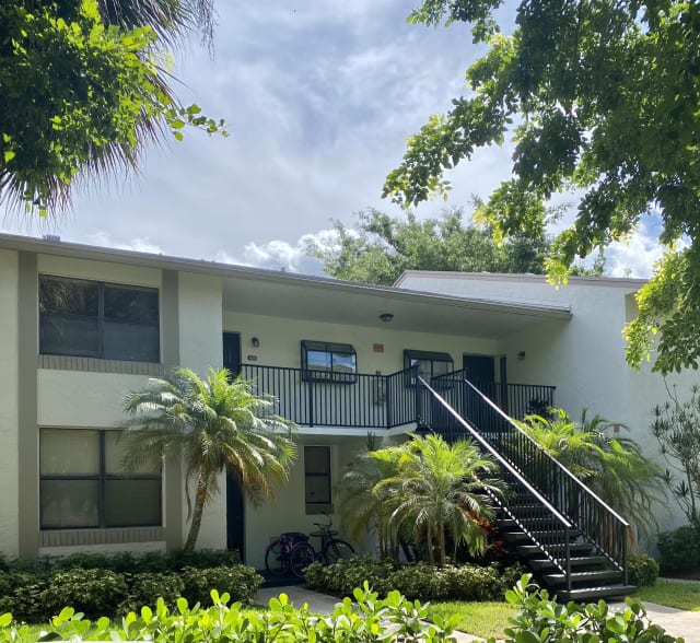 The license was issued on march 23, 2021 and expires on march 1, 2024. 1224 S Military Trail Deerfield Beach, FL apartments for rent