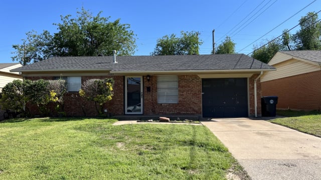 7204 NW 17th St - Bethany, OK apartments for rent