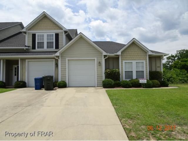 3054 CANDLELIGHT Fayetteville NC apartments for rent