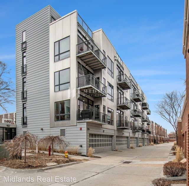 1027 Marcy Plz. Unit 201 Omaha, NE apartments for rent