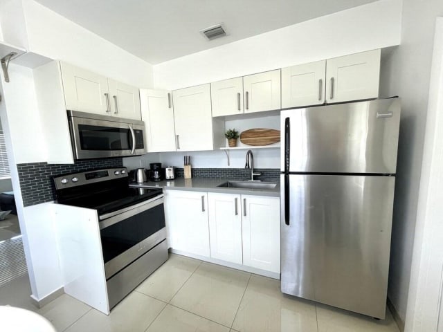 29 Northeast 3rd Street Dania Beach FL apartments for rent