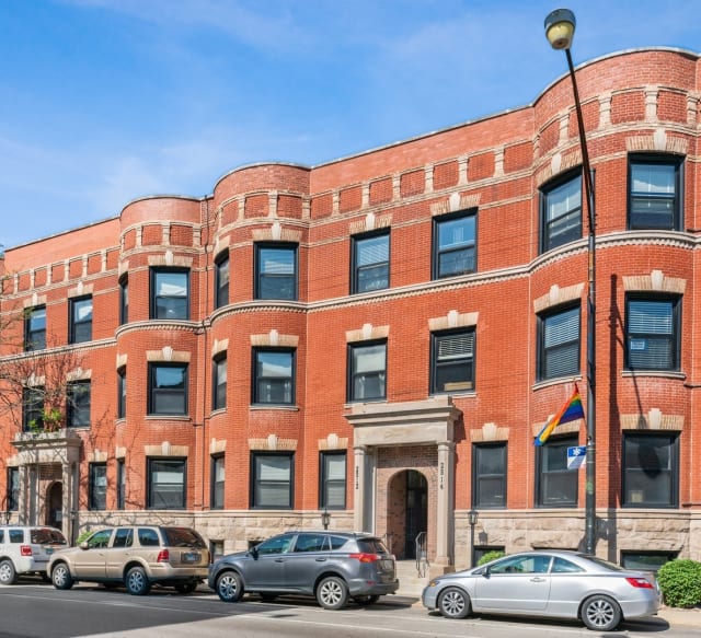 2912 N Halsted Street Chicago, IL apartments for rent