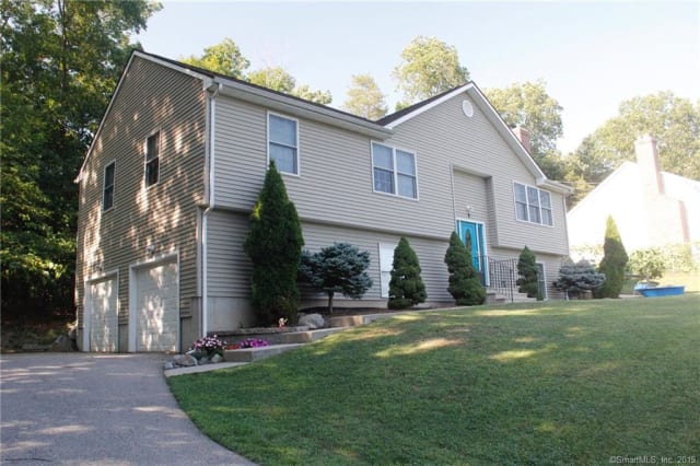 9 Ledgewood Court Norwich CT apartments for rent