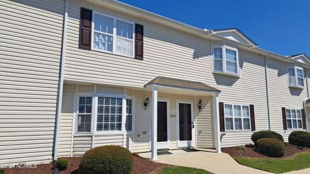 2136 Flagstone Court Greenville NC apartments for rent