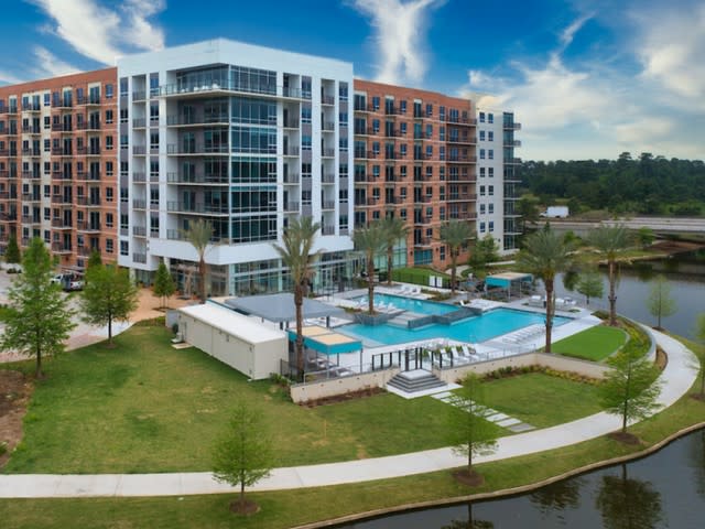 Two Lakes Edge - The Woodlands, TX apartments for rent