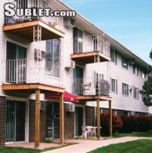 1302 Watrous Ave Des Moines, IA apartments for rent
