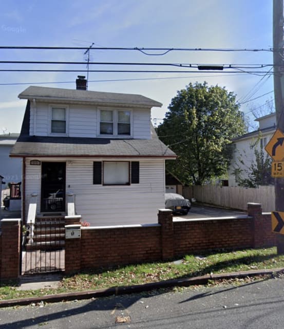 17 Greaves Avenue Staten Island, NY apartments for rent