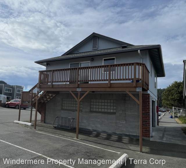 2304 Skyline Way Anacortes, WA apartments for rent