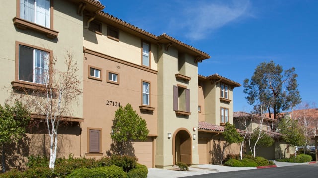 The Oaks Apartments - Santa Clarita, CA apartments for rent