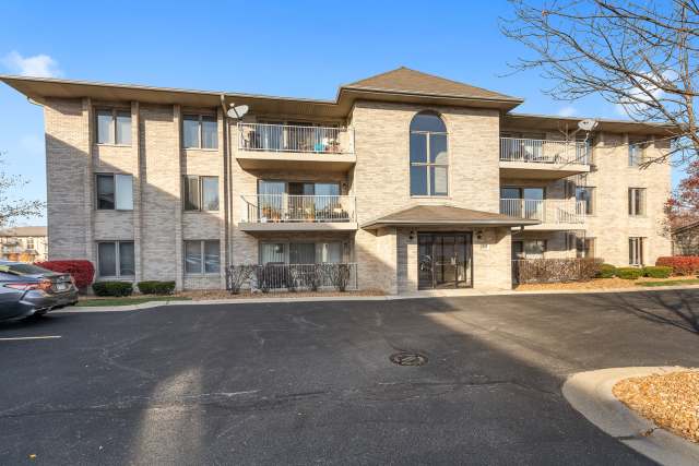1053 Ashley Court South Lockport, IL apartments for rent