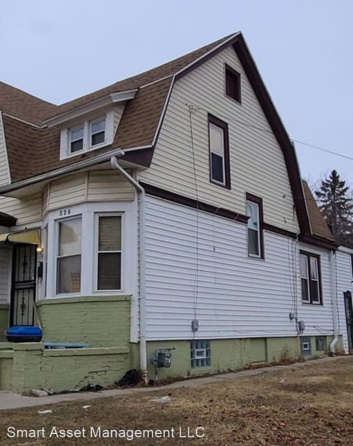 326 W. Concordia Ave. Milwaukee, WI apartments for rent