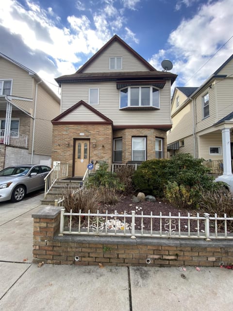 12 WEST 41ST ST Bayonne NJ apartments for rent