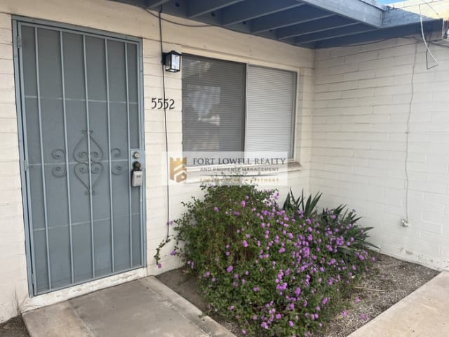 5552 East Bellevue Street Tucson AZ apartments for rent