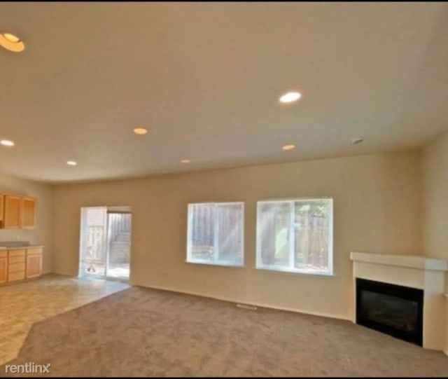 4218 SW Carson St Portland, OR apartments for rent