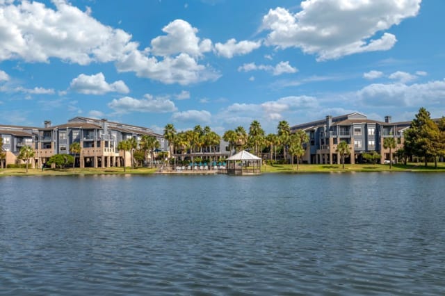 Hidden Lake Apartment Homes (Houston) - Webster, TX apartments for rent