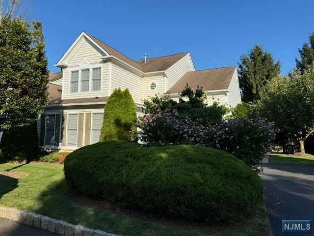 10 Mulberry Court Paramus NJ apartments for rent 10 Mulberry Court Paramus NJ apartments for rent