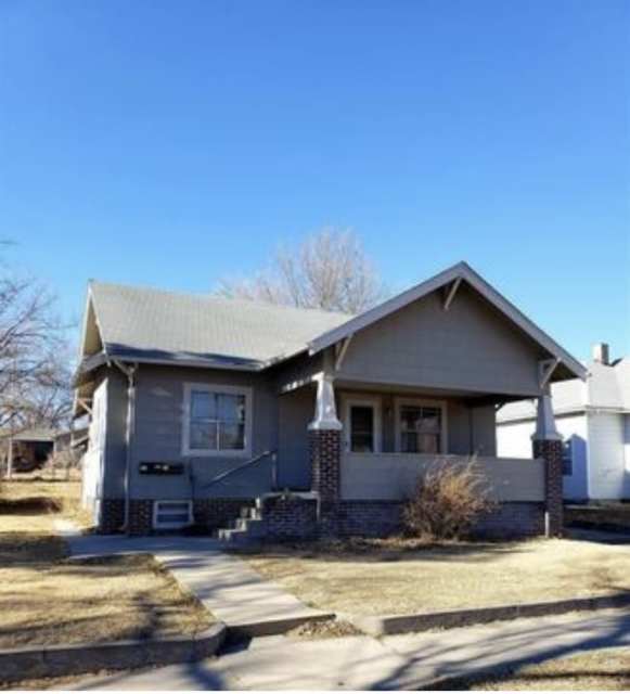 306 East 3rd Street, 1 McCook, NE apartments for rent
