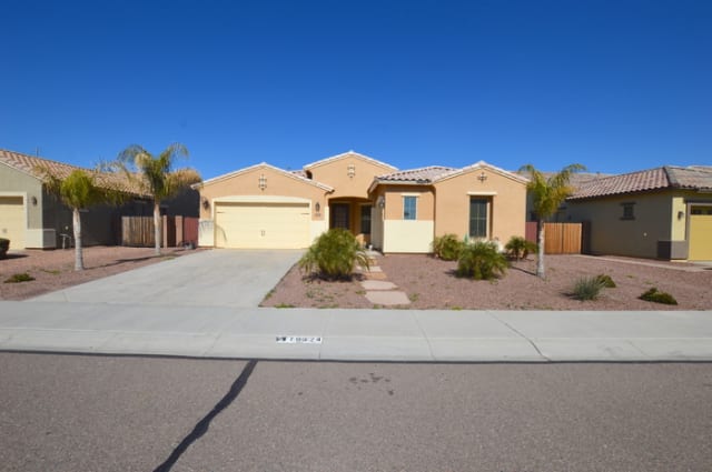 18624 West Kendall Street - Goodyear, AZ apartments for rent