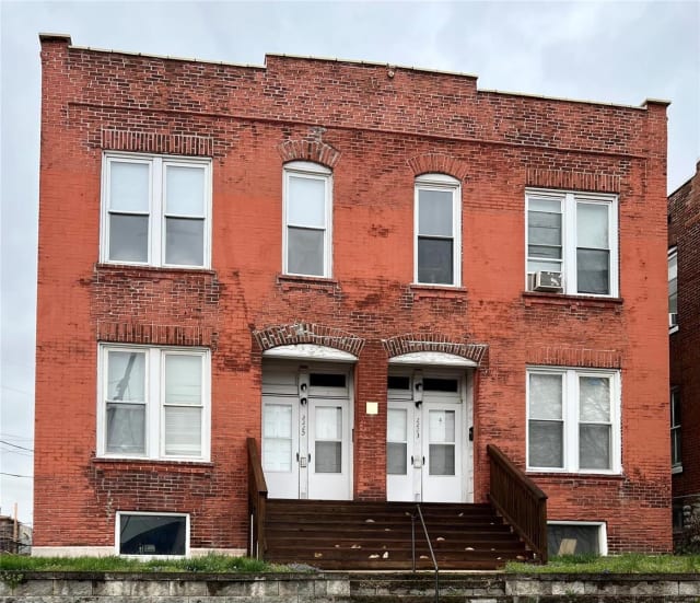 2223 Benton Terr St. Louis, MO apartments for rent