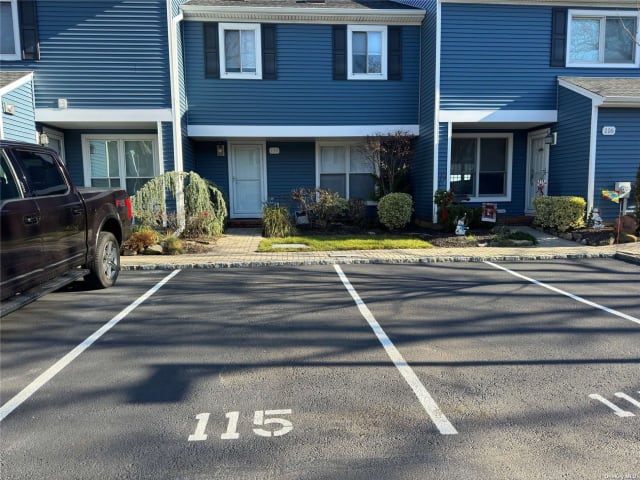 100 Baker Court Barnum Island NY apartments for rent