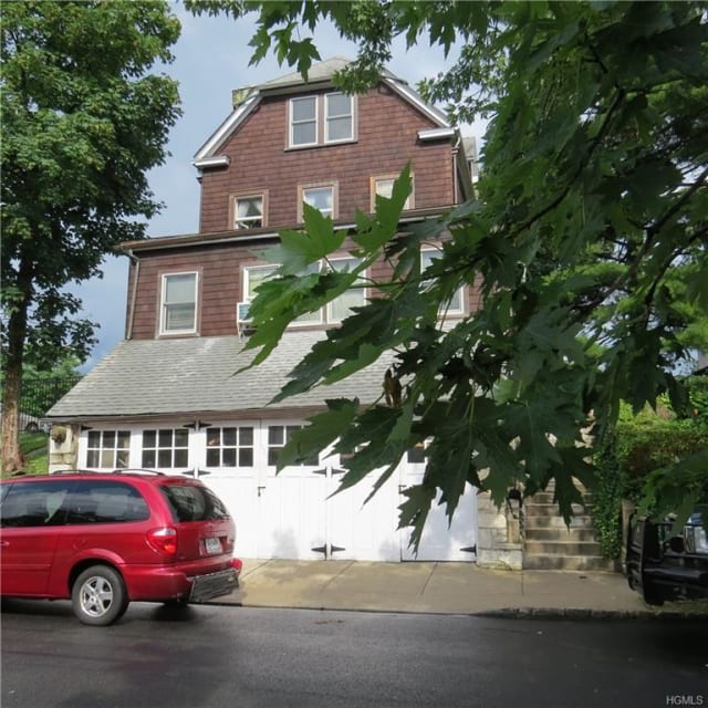 220 Hillside Place Eastchester, NY apartments for rent