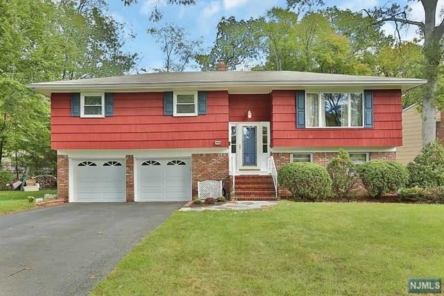 377 Veronica Court Paramus NJ apartments for rent 377 Veronica Court Paramus NJ apartments for rent