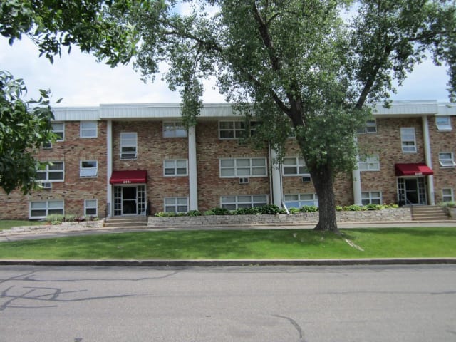 Neighborhood  Landsby On Penn - Richfield Minnesota