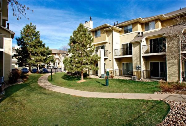 Brookside - The newly renovated Brookside apartments in Boulder, CO feature kitchens with energy-efficient appliances, upgraded cabinetry and brand-new flooring