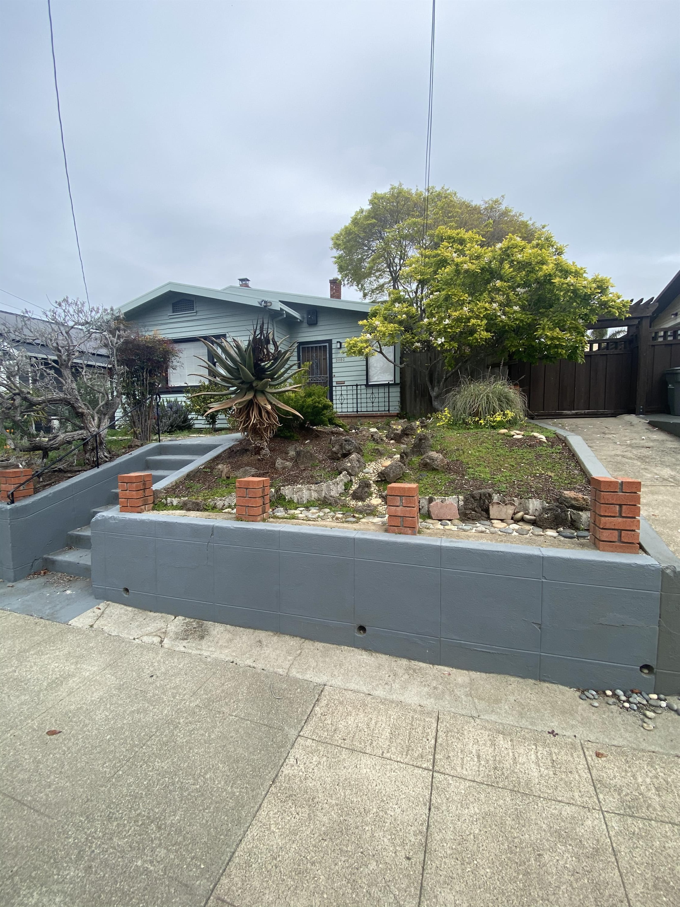 blackberry bistro oakland on Apartments For Rent In 94602 Oakland With Pictures