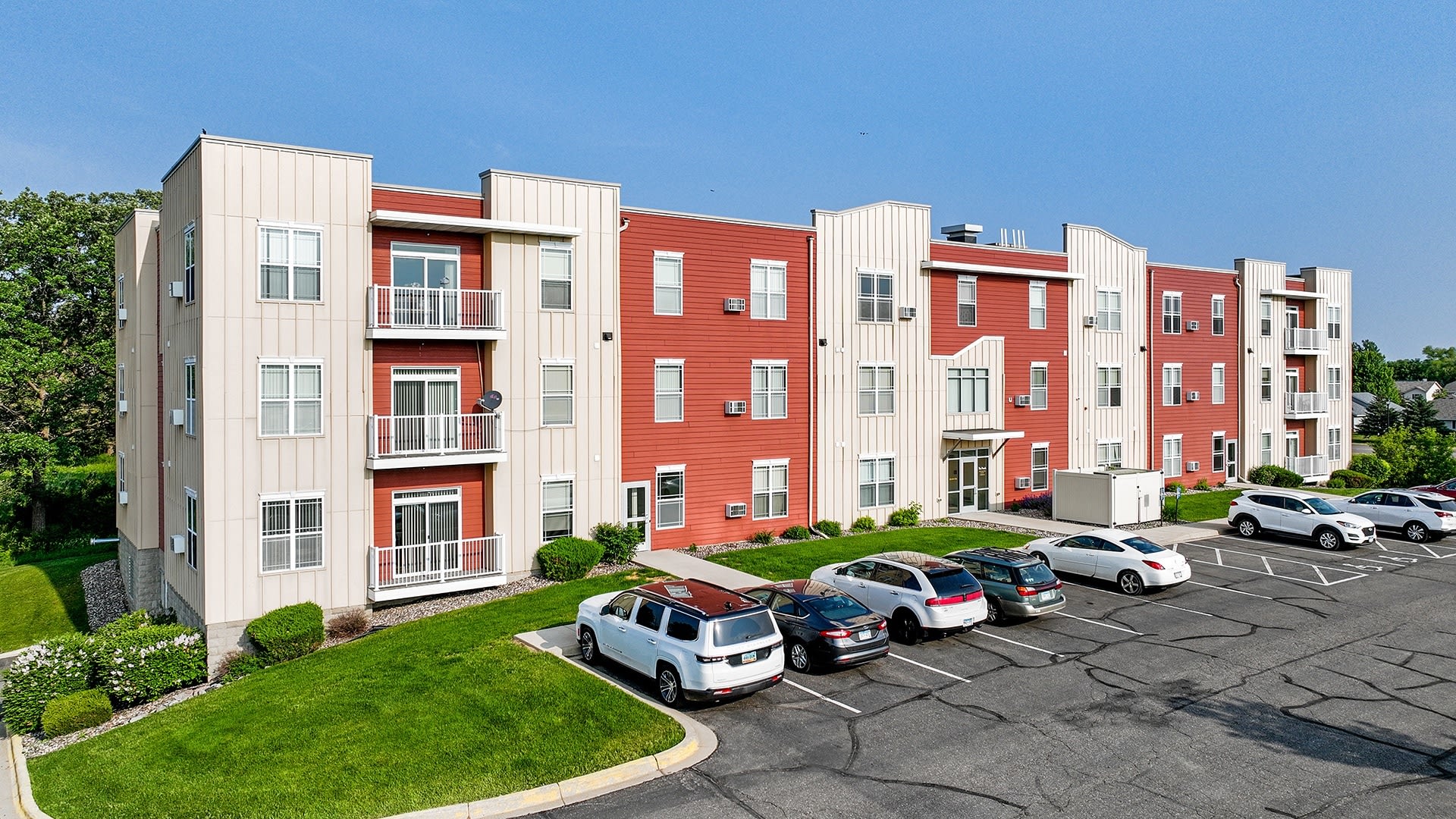 Park Meadows - Apartments in Waite Park, MN