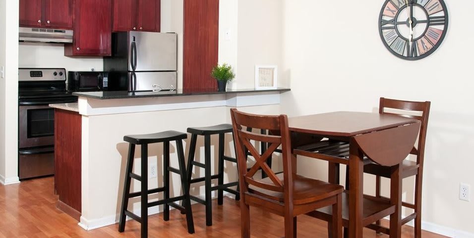 20 Best Apartments near IHCC (with pictures)!