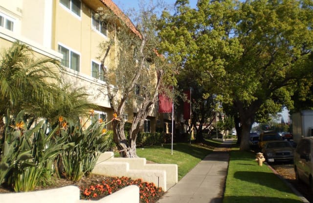 100 Best Pet Friendly Apartments In Los Angeles Ca