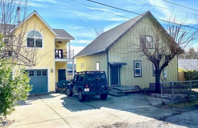 219 Glenwood Ave Grass Valley Ca Apartments For Rent How many grass valley car rental companies are there? apartment list