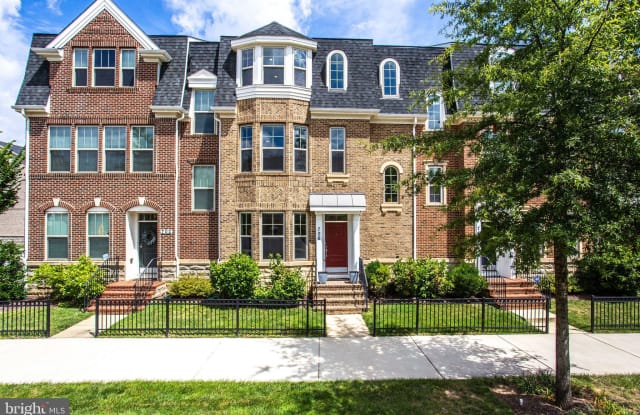 706 Crown Park Avenue Gaithersburg Md Apartments For Rent