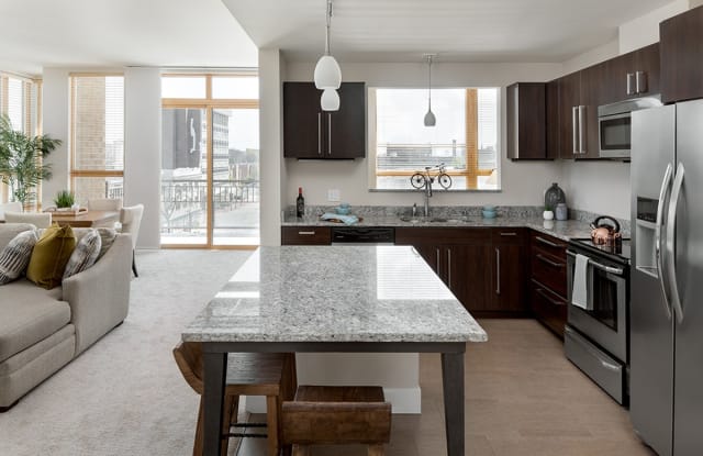 Lighthorse 4041 Shorewood Wi Apartments For Rent