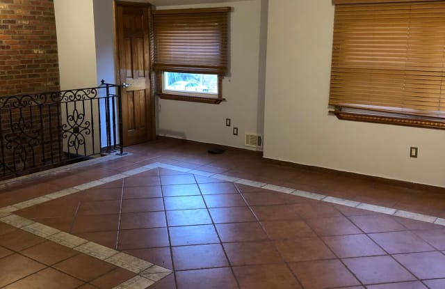 28 Luke Ct