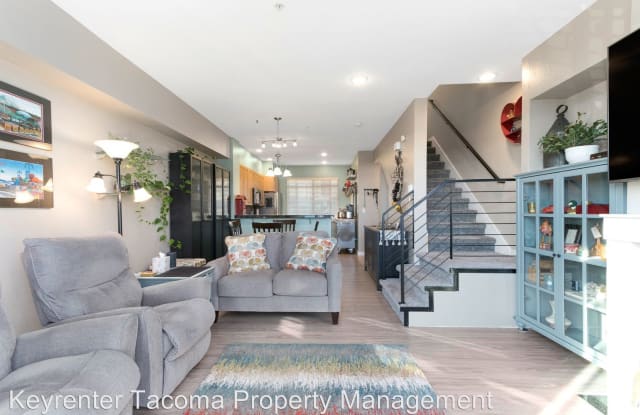 2124 S Yakima Ave Tacoma Wa Apartments For Rent