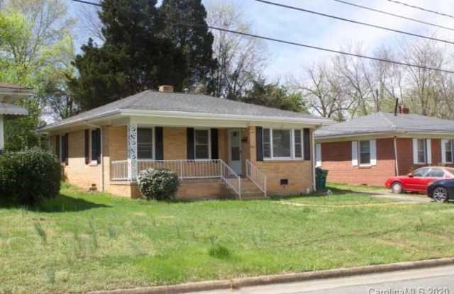 1425 W Monroe Street Salisbury Nc Apartments For Rent