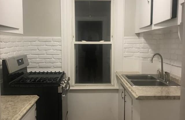 189 Mcgowan St Fall River Ma Apartments For Rent