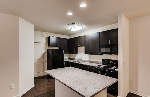 Tapestry At Hollingsworth Park Greenville Sc Apartments For Rent