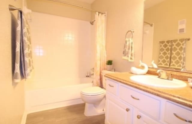 Cp Waterfront League City Tx Apartments For Rent