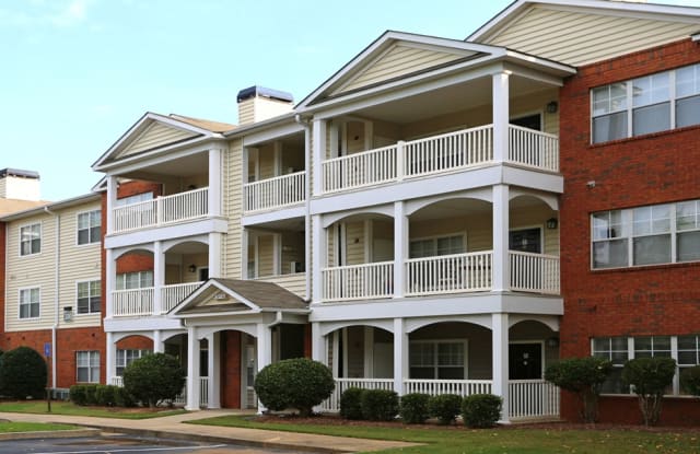 The Columns At Sweetwater Creek Lithia Springs Ga Apartments For Rent
