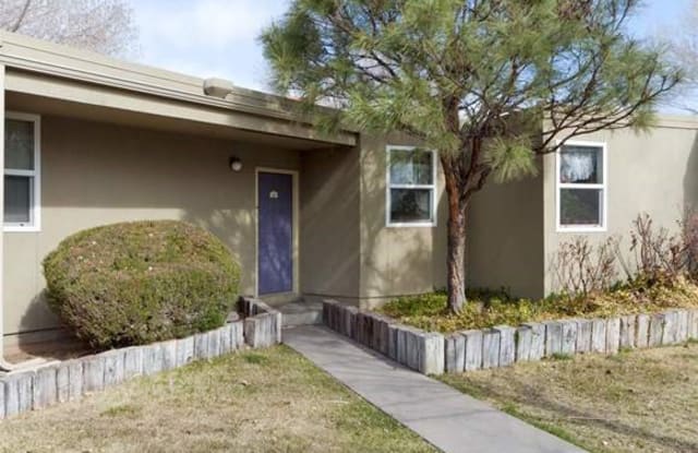 Income Restricted Plaza David Chavez Albuquerque Nm Apartments For Rent
