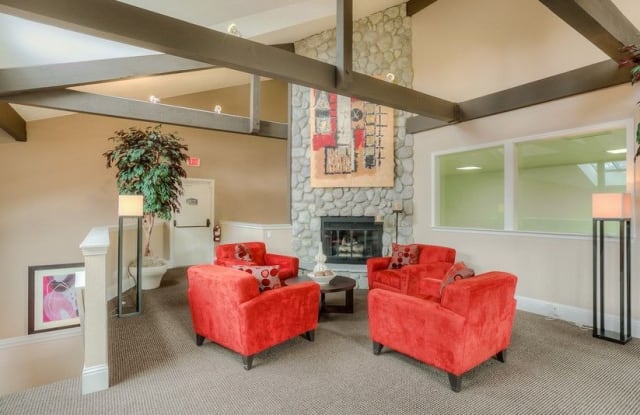 Riverstone Apartment Homes