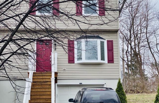2 Colonial Road Peekskill Ny Apartments For Rent