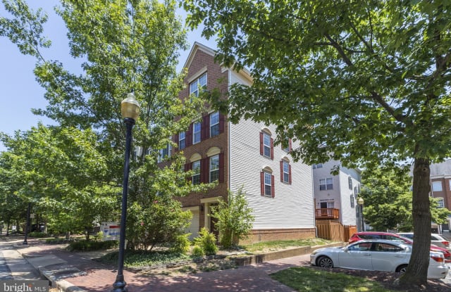 176 Barrett Place Alexandria Va Apartments For Rent