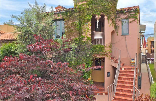 165 Corona Avenue Long Beach Ca Apartments For Rent