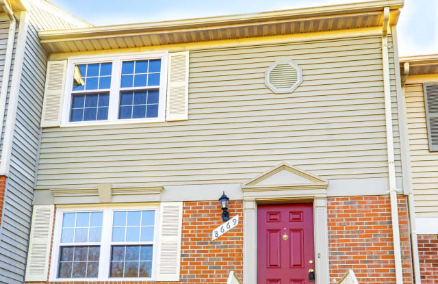 8669 Point Of Woods Drive Manassas Va Apartments For Rent