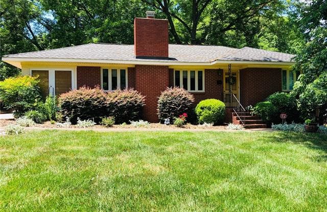 4240 Darwin Circle Charlotte Nc Apartments For Rent